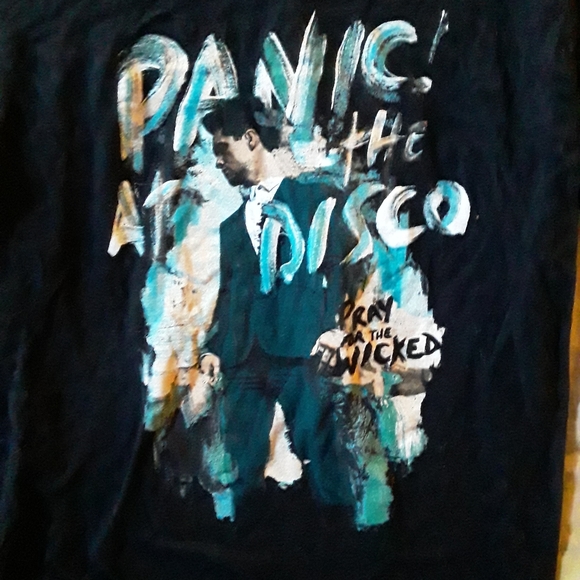 Panic At The Disco, Medium Band Teeshirt Promoting "Pray For The Wicked" Album - Picture 7 of 12